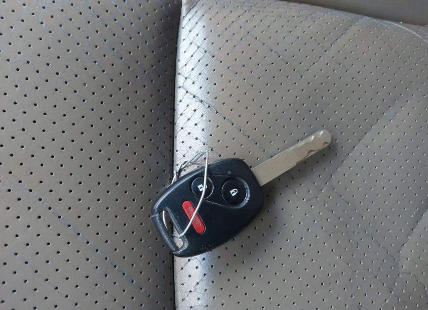 Photo 11 of 2005 Honda Pilot EX-L (VIN 2HKYF18665H524232)