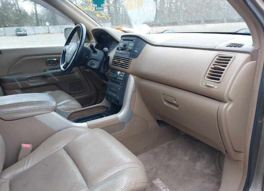 Photo 5 of 2005 Honda Pilot EX-L (VIN 2HKYF18665H524232)