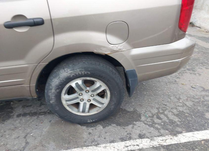 Photo 6 of 2005 Honda Pilot EX-L (VIN 2HKYF18665H524232)