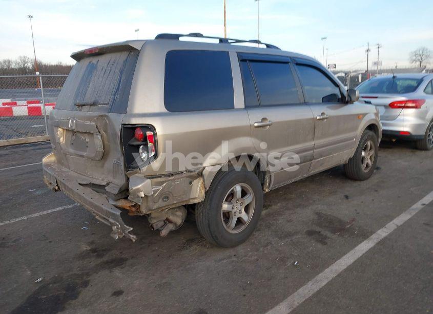 Photo 4 of 2007 Honda Pilot EX-L (VIN 2HKYF18667H509331)