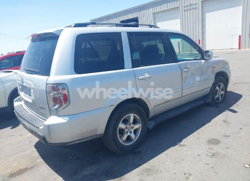 Photo 4 of 2007 Honda Pilot EX-L (VIN 2HKYF18667H516800)
