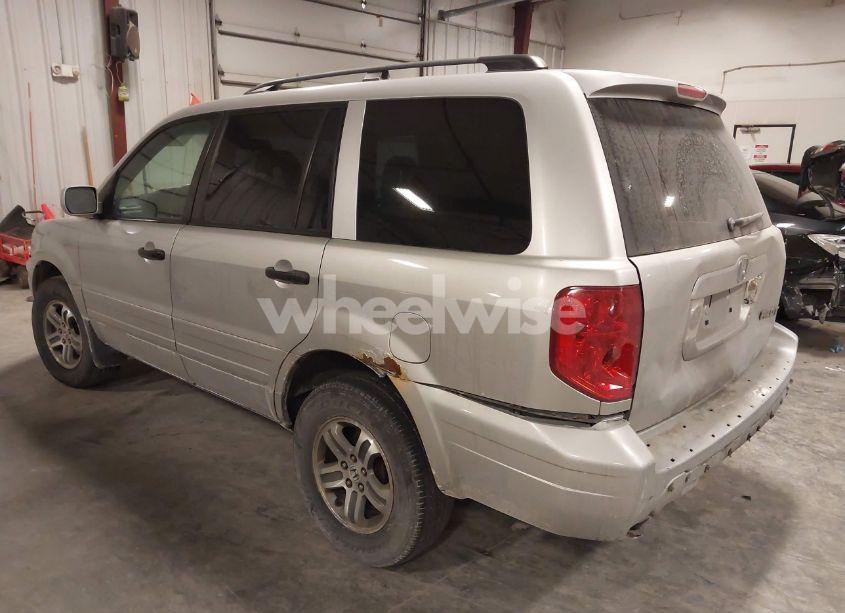 Photo 3 of 2004 Honda Pilot EX-L (VIN 2HKYF18674H586799)