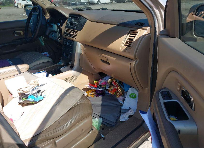 Photo 5 of 2004 Honda Pilot EX-L (VIN 2HKYF18674H595955)