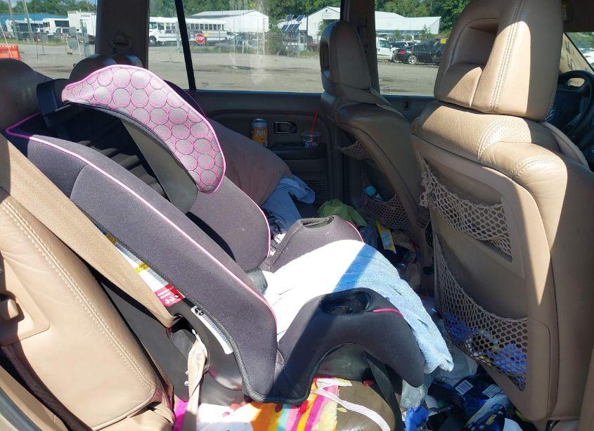 Photo 8 of 2004 Honda Pilot EX-L (VIN 2HKYF18674H595955)