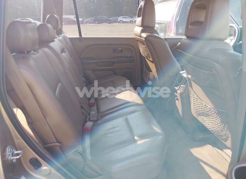 Photo 8 of 2004 Honda Pilot EX-L (VIN 2HKYF18674H616366)