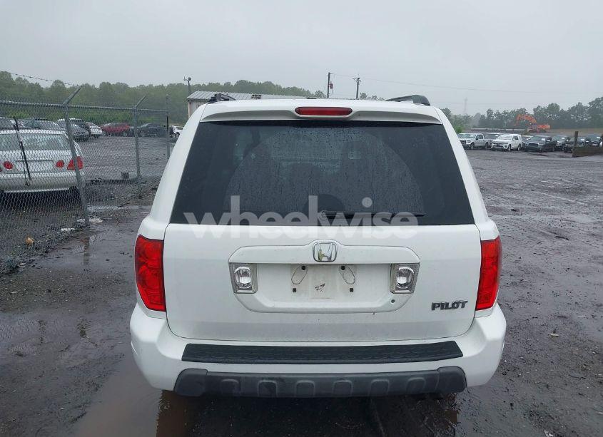 Photo 17 of 2004 Honda Pilot EX-L (VIN 2HKYF18674H621633)