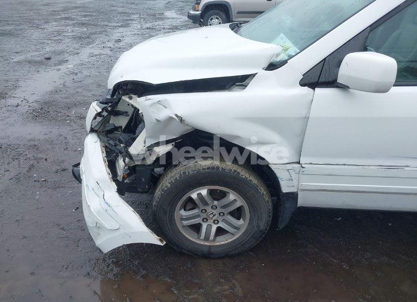 Photo 18 of 2004 Honda Pilot EX-L (VIN 2HKYF18674H621633)