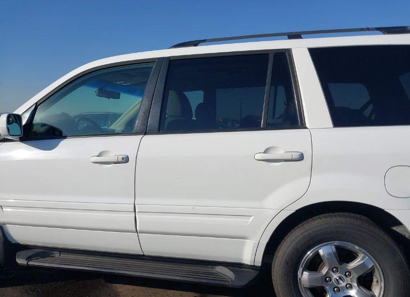 Photo 14 of 2006 Honda Pilot EX-L (VIN 2HKYF18676H550680)