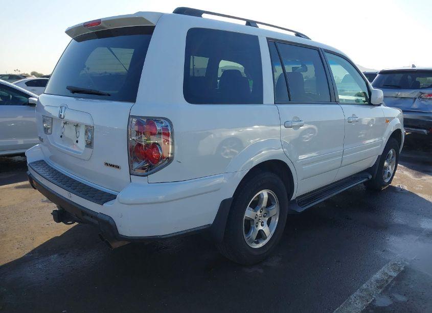 Photo 4 of 2006 Honda Pilot EX-L (VIN 2HKYF18676H550680)
