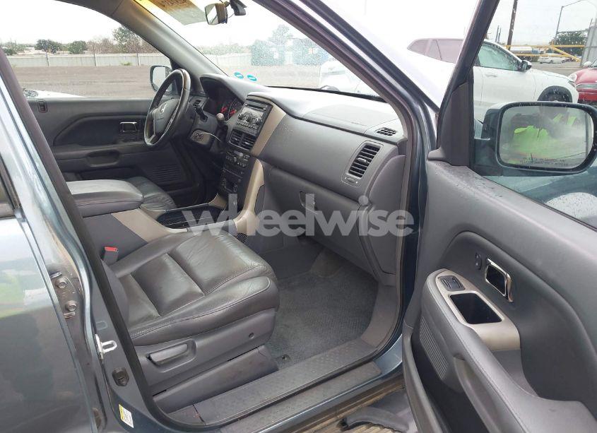 Photo 5 of 2007 Honda Pilot EX-L (VIN 2HKYF18677H501996)