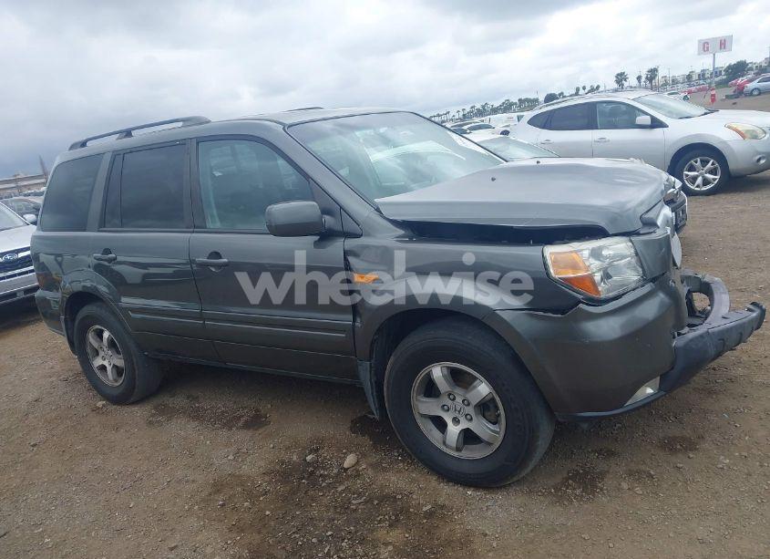 Photo 13 of 2007 Honda Pilot EX-L (VIN 2HKYF18677H533296)