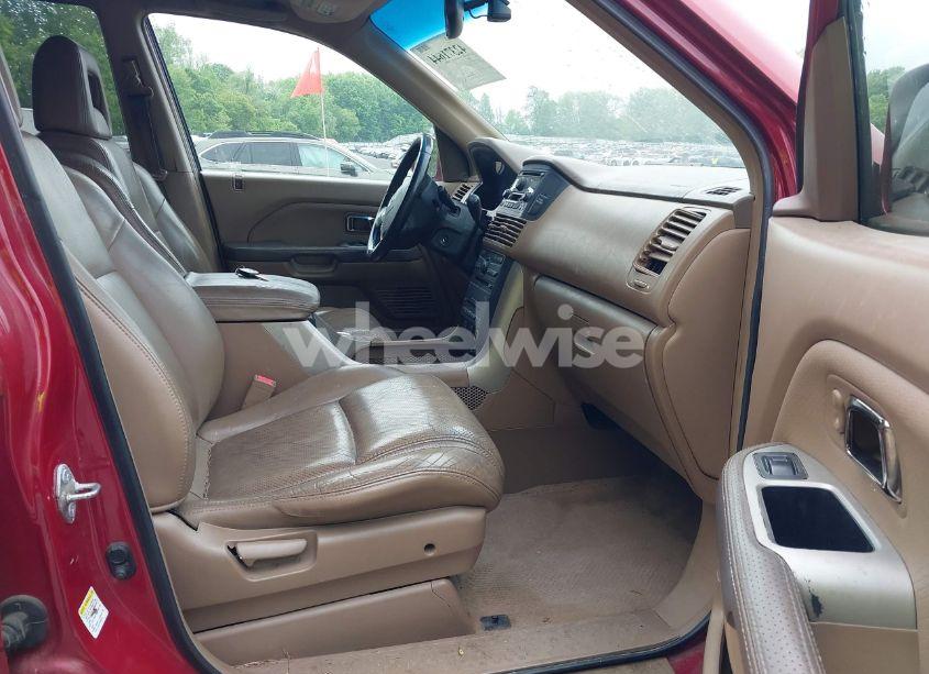 Photo 5 of 2005 Honda Pilot EX-L (VIN 2HKYF18685H532008)