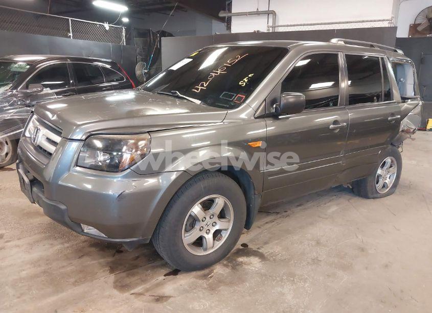 Photo 2 of 2007 Honda Pilot EX-L (VIN 2HKYF18687H533288)