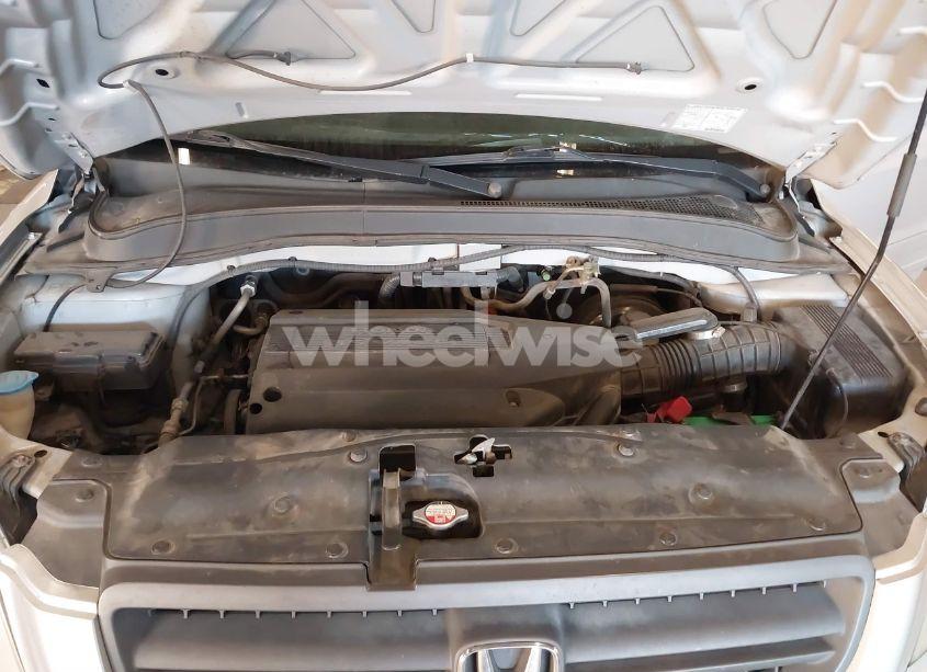 Photo 10 of 2004 Honda Pilot EX-L (VIN 2HKYF18694H517483)