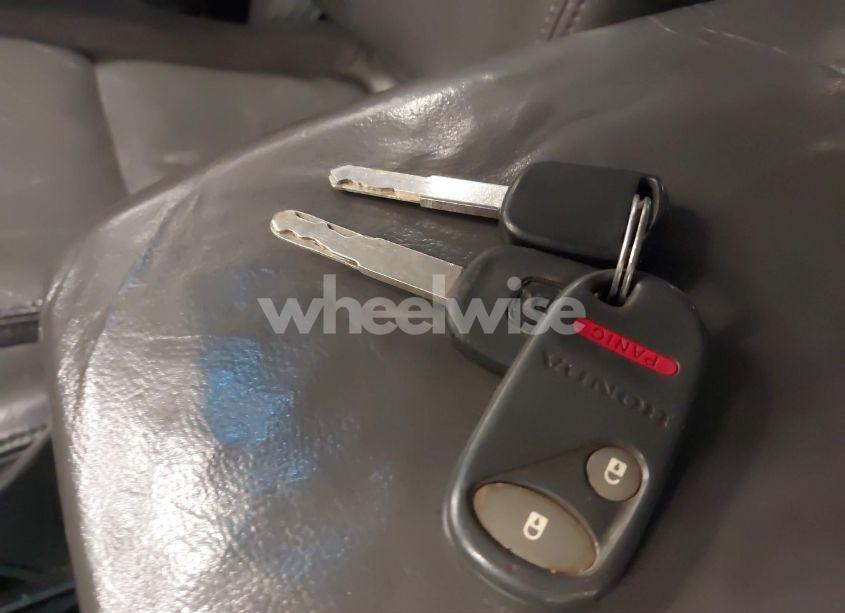 Photo 11 of 2004 Honda Pilot EX-L (VIN 2HKYF18694H517483)