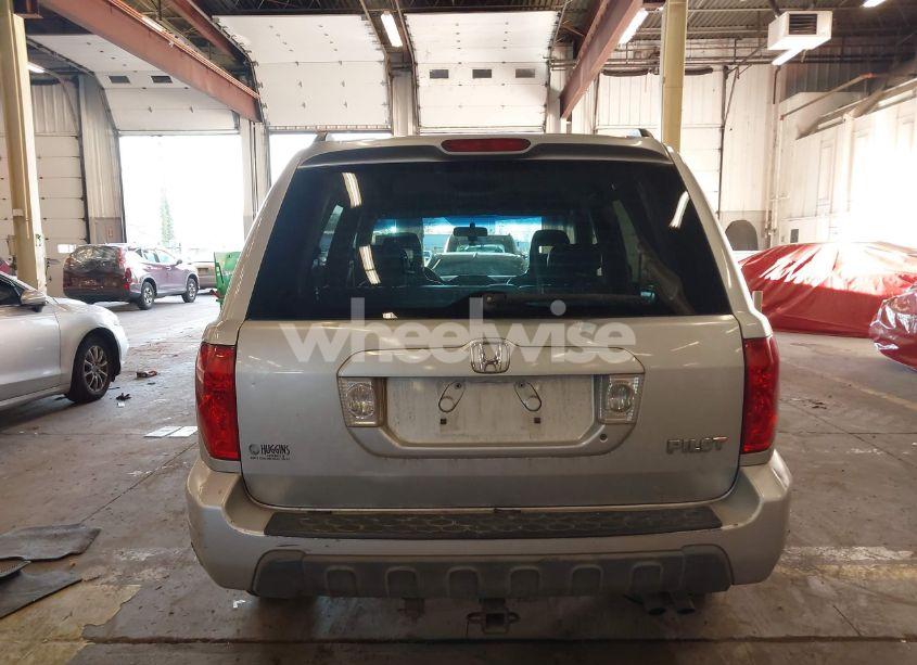 Photo 16 of 2004 Honda Pilot EX-L (VIN 2HKYF18694H517483)