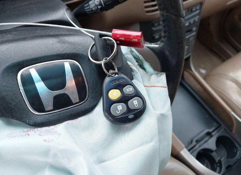 Photo 11 of 2004 Honda Pilot EX-L (VIN 2HKYF18694H548779)