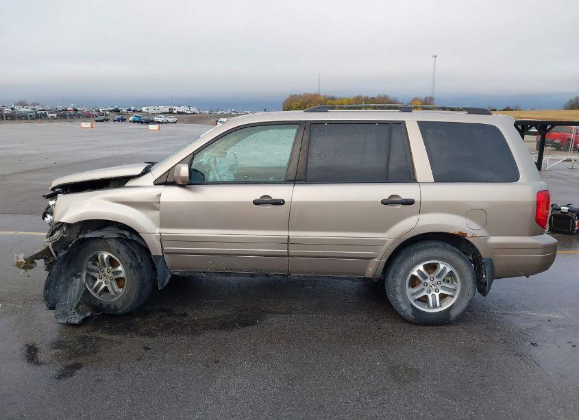 Photo 15 of 2004 Honda Pilot EX-L (VIN 2HKYF18694H548779)