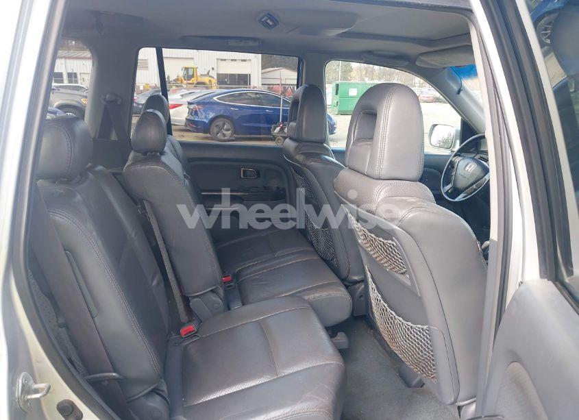 Photo 8 of 2005 Honda Pilot EX-L (VIN 2HKYF18695H558018)