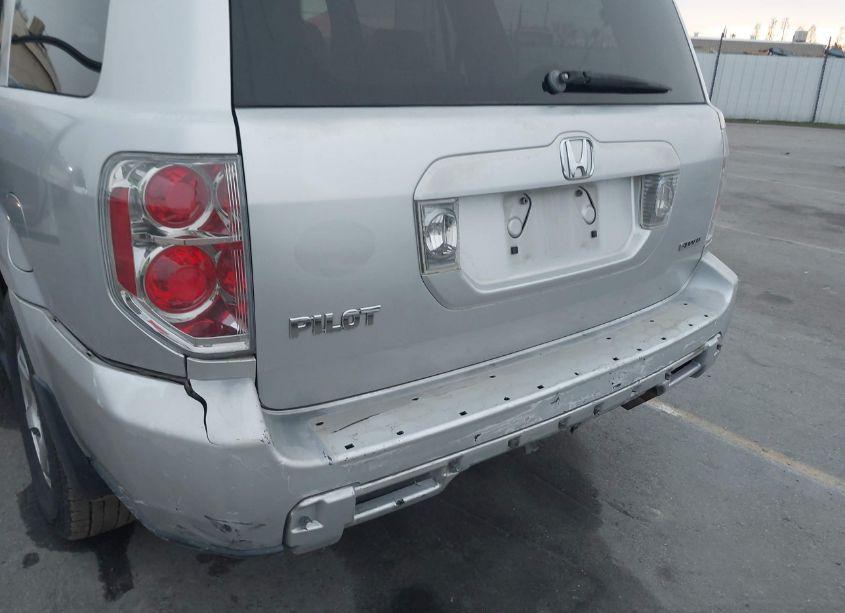 Photo 18 of 2006 Honda Pilot EX-L (VIN 2HKYF18696H547392)
