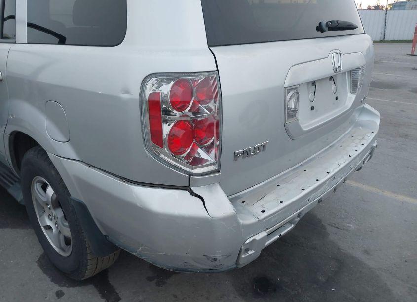 Photo 6 of 2006 Honda Pilot EX-L (VIN 2HKYF18696H547392)