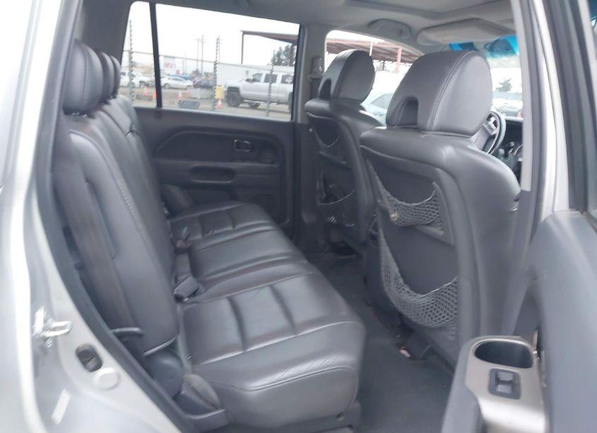 Photo 8 of 2006 Honda Pilot EX-L (VIN 2HKYF18696H547392)