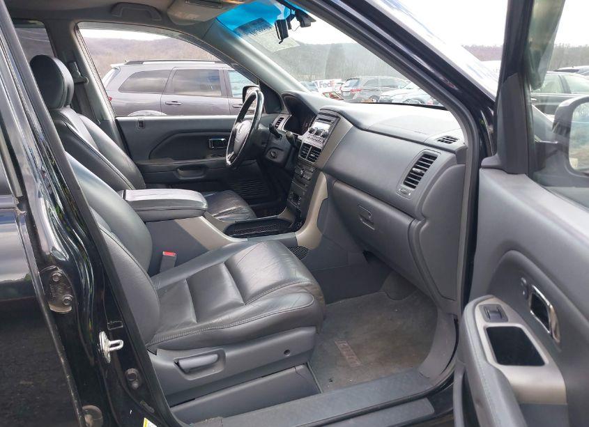 Photo 4 of 2006 Honda Pilot EX-L (VIN 2HKYF18696H556934)