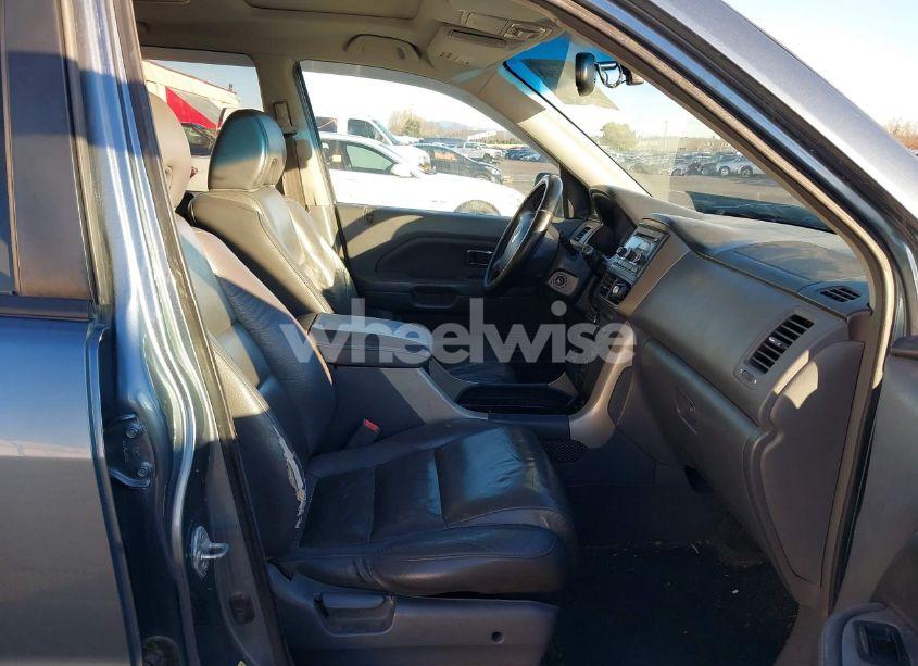 Photo 5 of 2007 Honda Pilot EX-L (VIN 2HKYF18697H540993)