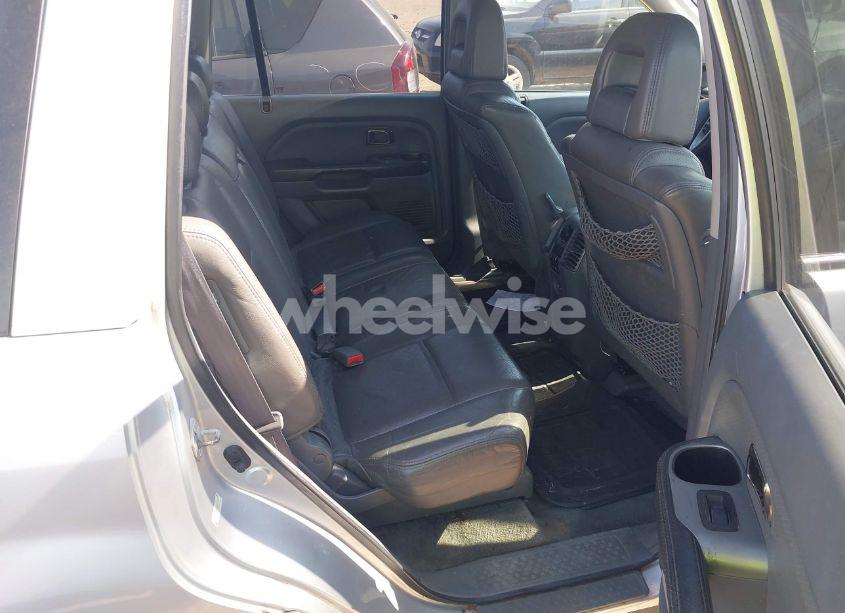 Photo 8 of 2004 Honda Pilot EX-L (VIN 2HKYF186X4H559550)