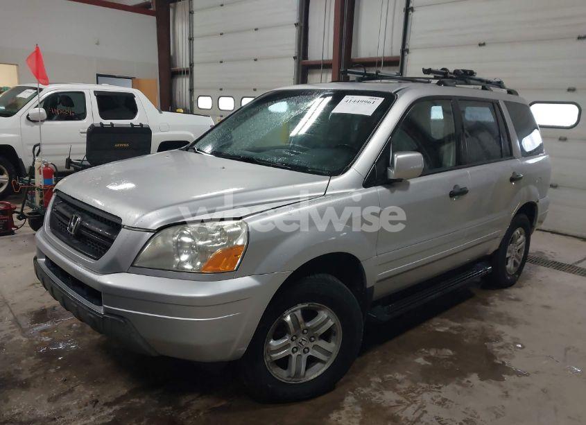 Photo 2 of 2005 Honda Pilot EX-L (VIN 2HKYF186X5H542779)