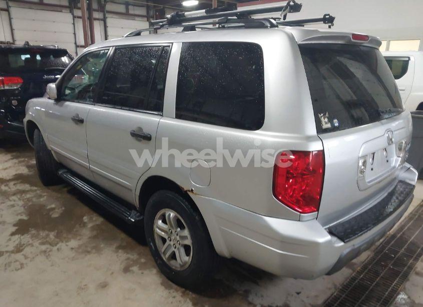 Photo 3 of 2005 Honda Pilot EX-L (VIN 2HKYF186X5H542779)
