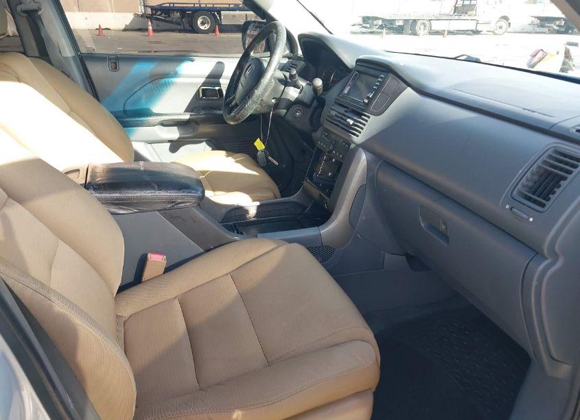 Photo 5 of 2003 Honda Pilot EX-L (VIN 2HKYF18713H606150)