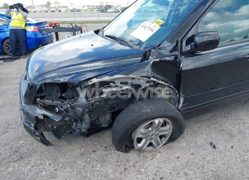 Photo 6 of 2005 Honda Pilot EX-L (VIN 2HKYF18715H562492)