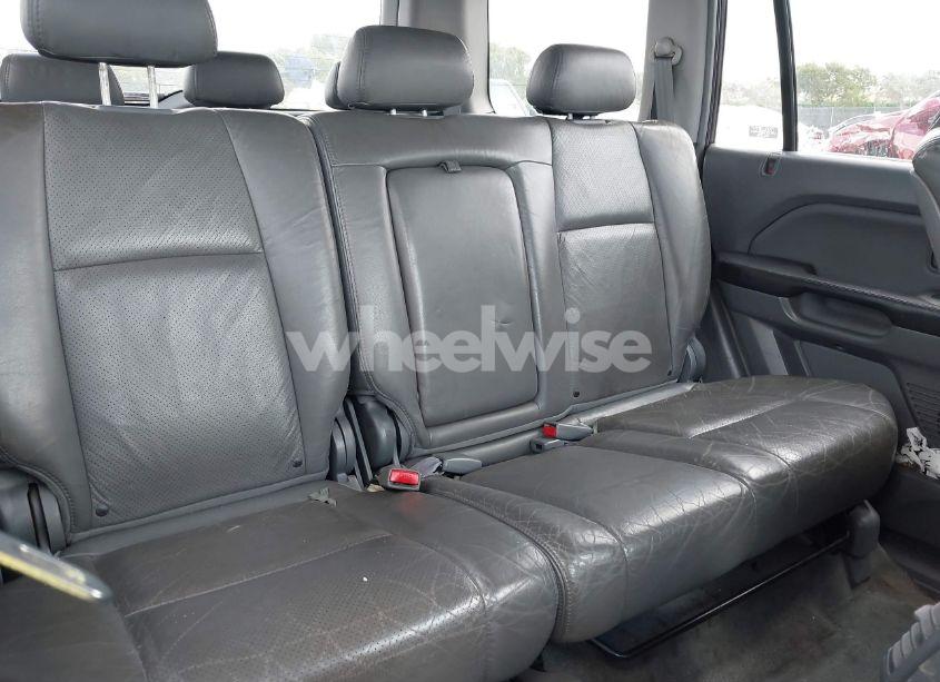 Photo 8 of 2005 Honda Pilot EX-L (VIN 2HKYF18715H562492)