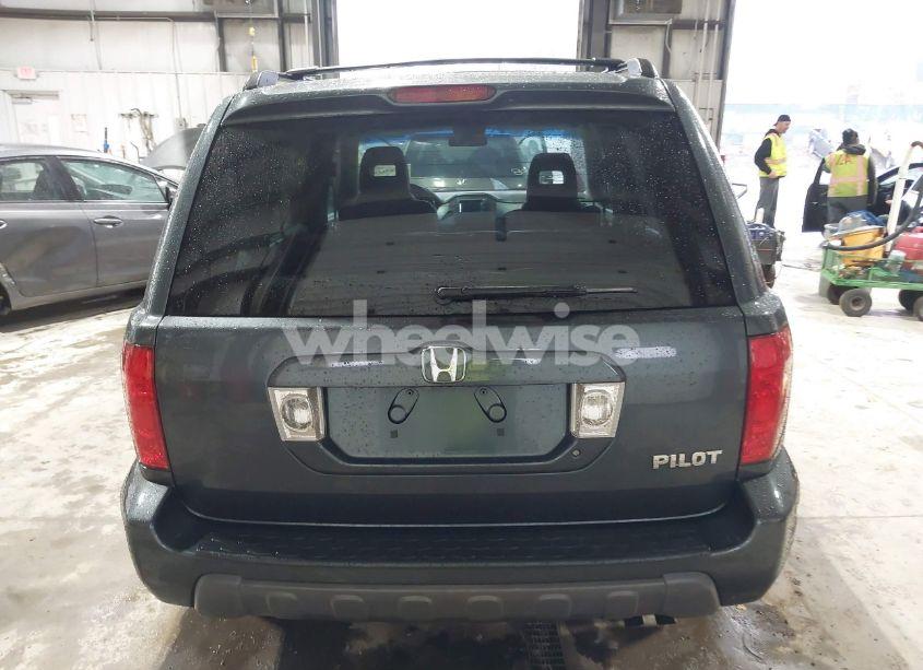 Photo 16 of 2005 Honda Pilot EX-L (VIN 2HKYF18715H564632)