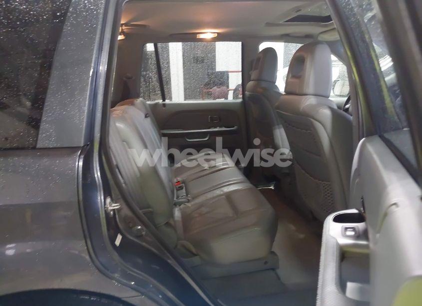Photo 8 of 2005 Honda Pilot EX-L (VIN 2HKYF18715H564632)