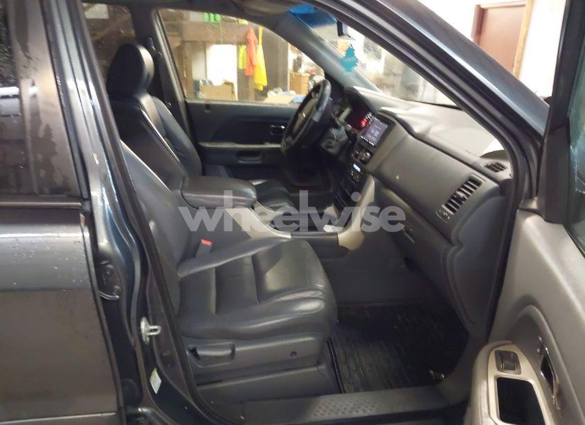 Photo 5 of 2006 Honda Pilot EX-L (VIN 2HKYF18716H532409)