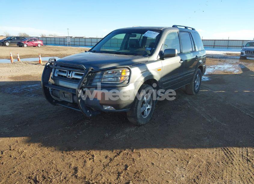 Photo 2 of 2007 Honda Pilot EX-L (VIN 2HKYF18717H510332)
