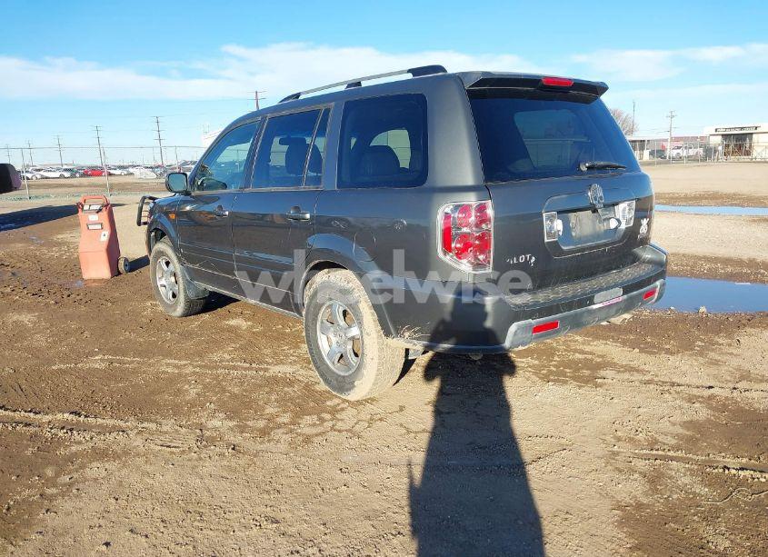 Photo 3 of 2007 Honda Pilot EX-L (VIN 2HKYF18717H510332)