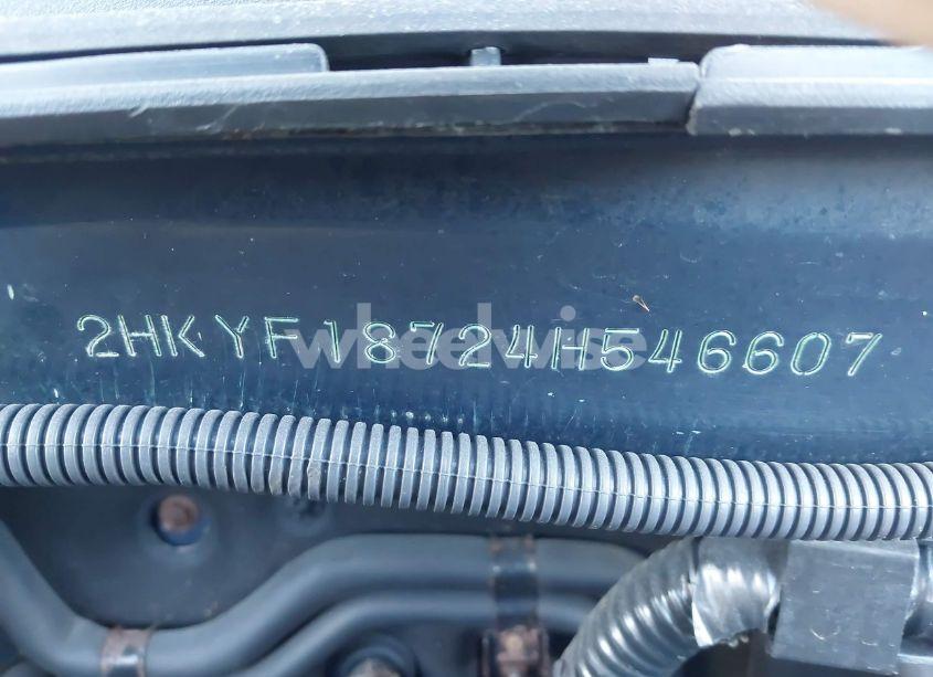 Photo 13 of 2004 Honda Pilot EX-L (VIN 2HKYF18724H546607)