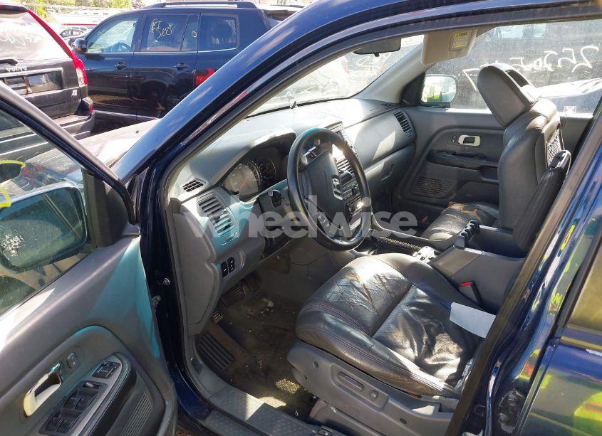 Photo 5 of 2004 Honda Pilot EX-L (VIN 2HKYF18724H546607)