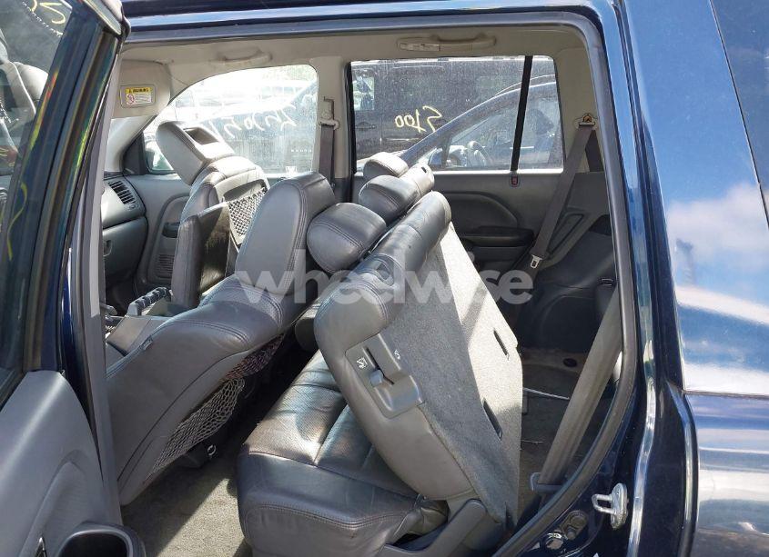 Photo 8 of 2004 Honda Pilot EX-L (VIN 2HKYF18724H546607)