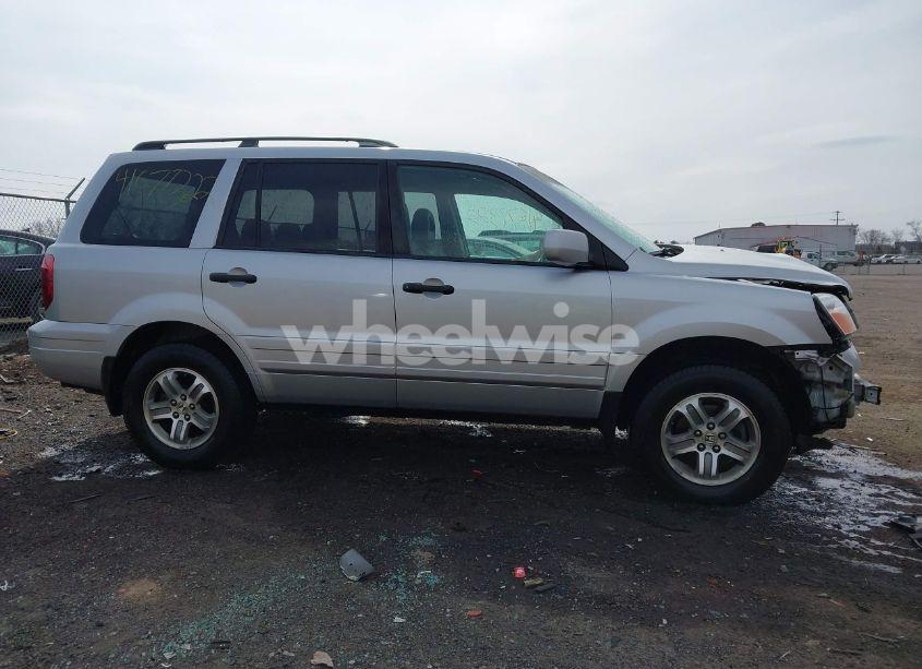 Photo 13 of 2005 Honda Pilot EX-L (VIN 2HKYF18725H534538)