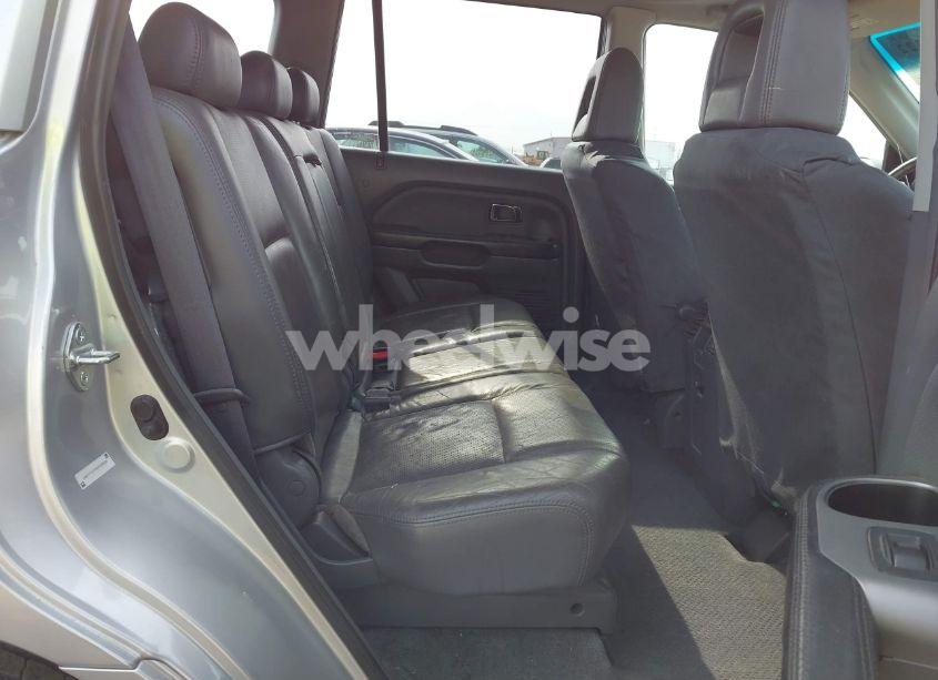 Photo 8 of 2005 Honda Pilot EX-L (VIN 2HKYF18725H534538)