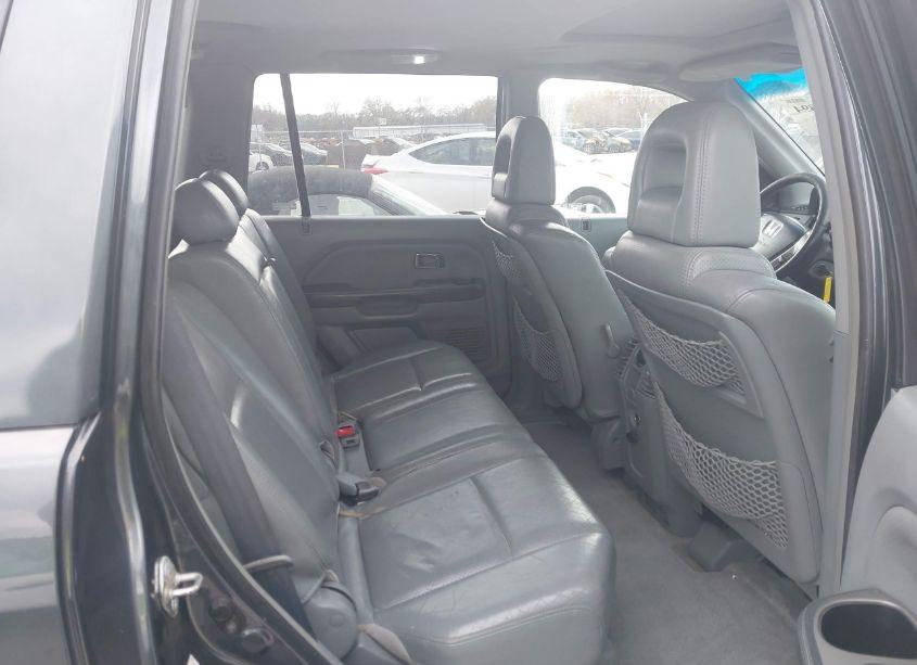 Photo 8 of 2005 Honda Pilot EX-L (VIN 2HKYF18725H564980)