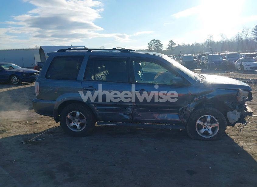 Photo 13 of 2007 Honda Pilot EX-L (VIN 2HKYF18727H531612)