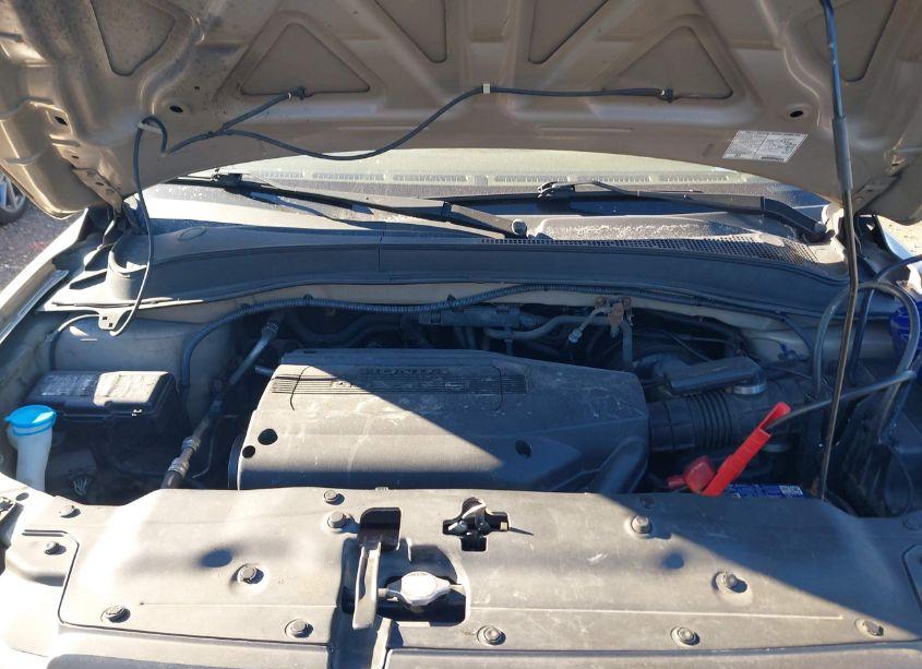 Photo 10 of 2003 Honda Pilot EX-L (VIN 2HKYF18733H575810)