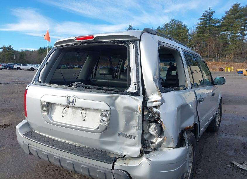 Photo 6 of 2004 Honda Pilot EX-L (VIN 2HKYF18734H548026)