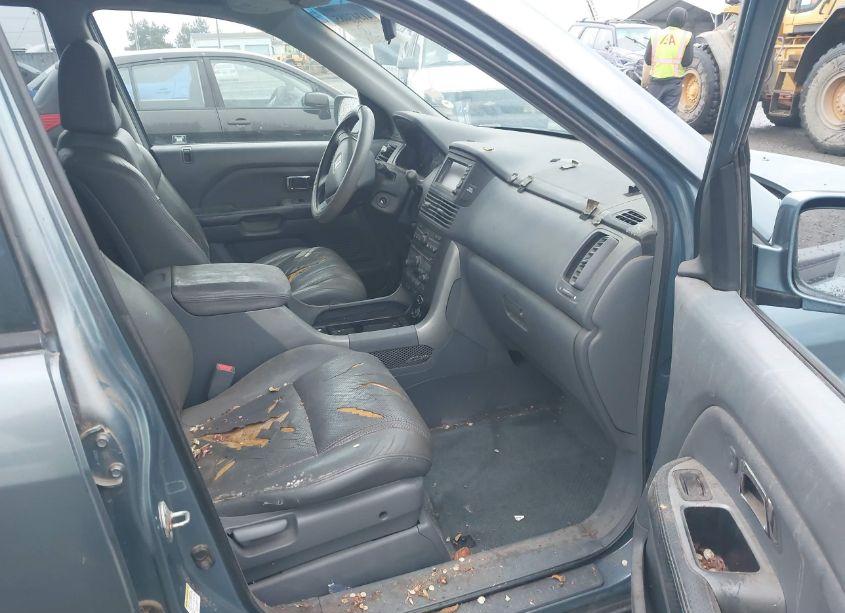 Photo 5 of 2005 Honda Pilot EX-L (VIN 2HKYF18735H549940)