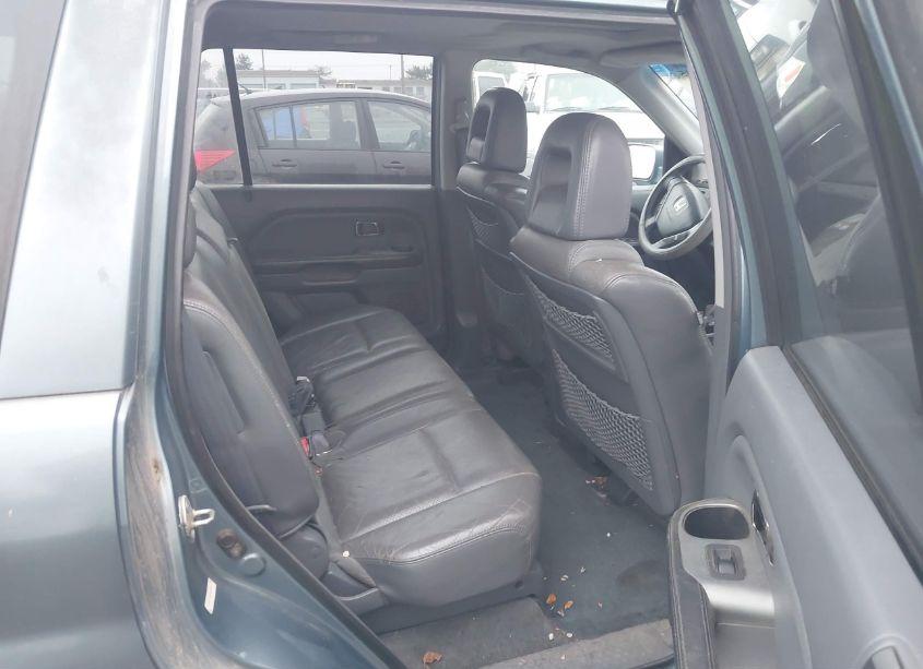 Photo 8 of 2005 Honda Pilot EX-L (VIN 2HKYF18735H549940)